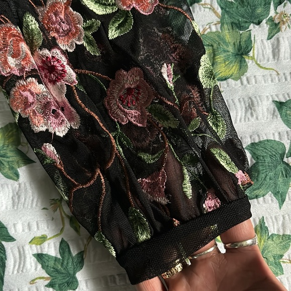 {NWT} MOTEL Avena Mesh Japanese Blossom Dress - Picture 7 of 10